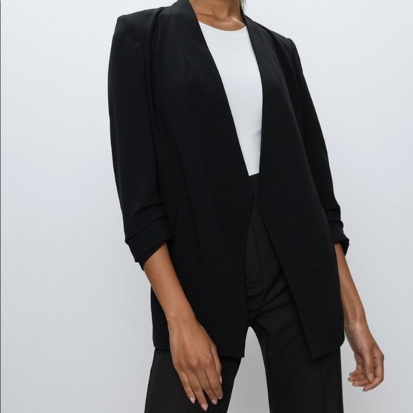 Babaton Other - ARITZIA BABATON POWER HIP BLAZER BLACK SIZE 0